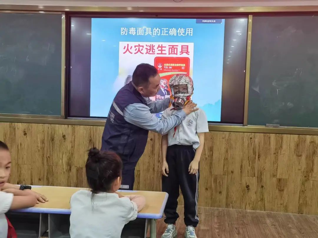 火灾安全知识讲座心得体会_火灾防控安全知识讲座_消防安全知识讲座普及火灾自救