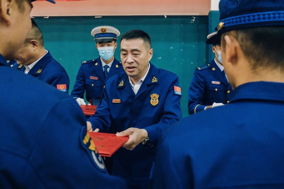 消防队的训练_队消防训练的期待_消防队伍训练