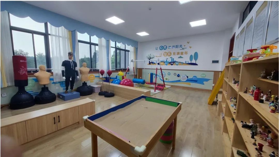 急招全职英语老师_英语老师招聘成都_成都市英语教师招聘
