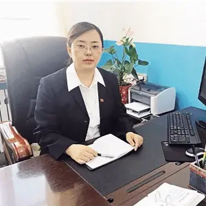教师带病工作颁奖词_带病工作教师感人事迹_最美教师带病工作事迹材料
