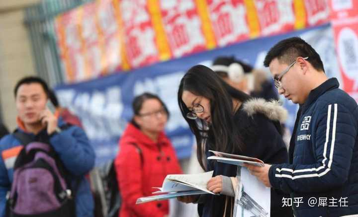 公务员考试是一年一次吗_公务员考试是什么时候_什么是公务员考试