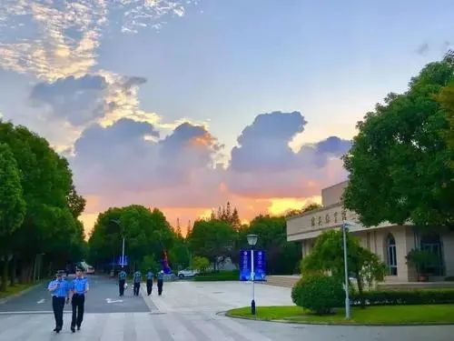上海司法警察招录_2020年上海法院警察招考_上海市法院系统司法警察学员招考
