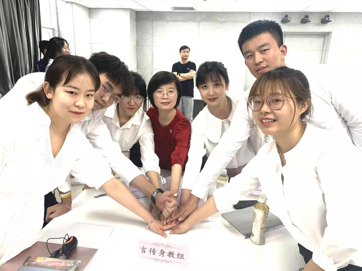 教育学博士薛栋：将专业发展融入学校建设，荣获多项荣誉图2