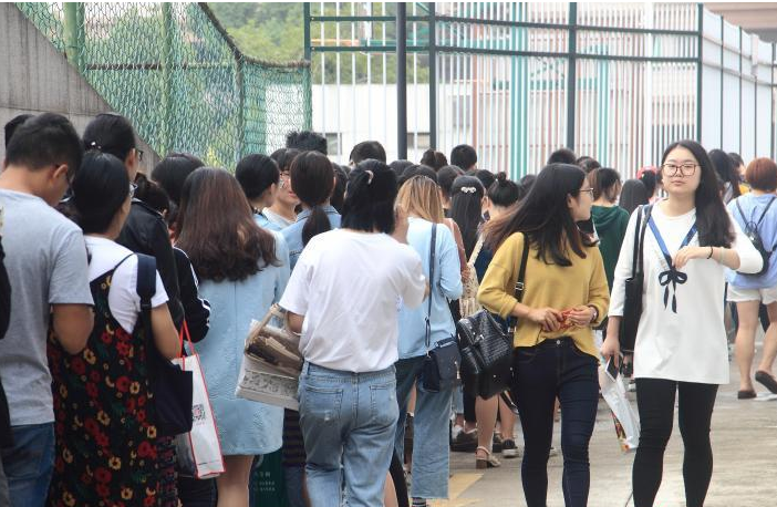 河北教师工资贴吧_河北教师工资表_河北教师工资吧百度贴吧