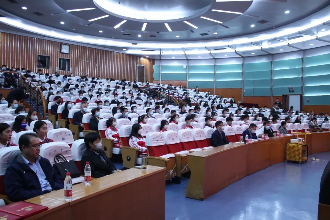 生涯青年规划职业教师怎么写_青年教师职业生涯规划_青年教师职业生涯规划书