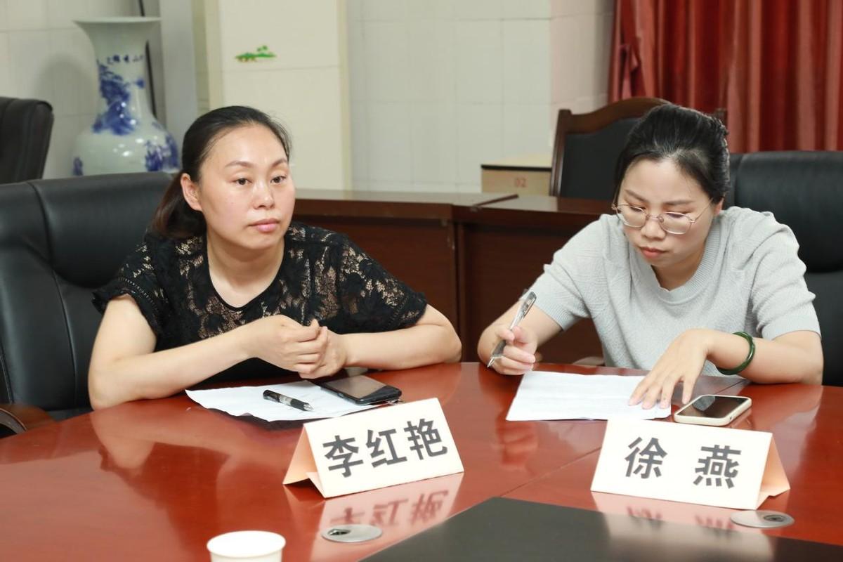 教师学年工作总结怎么写_教师工作学年总结范文_教师工作学年总结