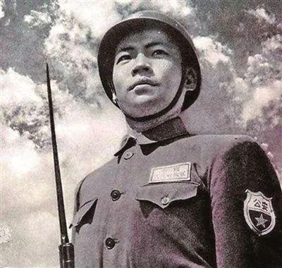 消防武警军衔_武警消防军衔等级肩章排列图片_武警消防部队军衔