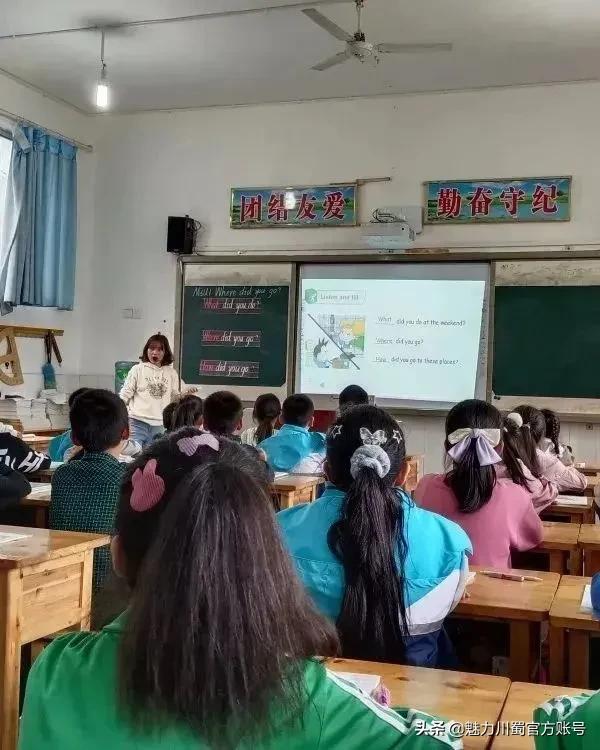 总结小学教育教师工作内容_小学教师教育工作总结_小学教师教育教学工作总结简短