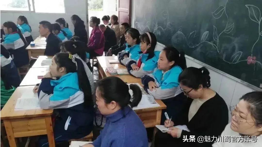 总结小学教育教师工作内容_小学教师教育教学工作总结简短_小学教师教育工作总结