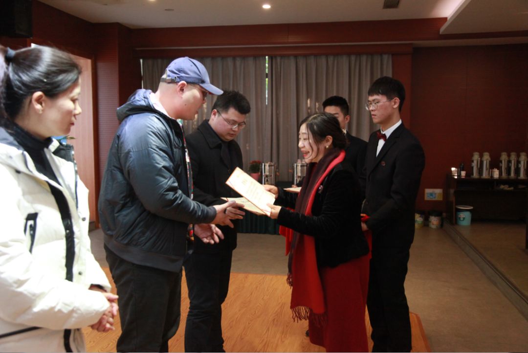 教师专业发展工作总结_教师专业发展总结个人总结_教师专业发展总结报告