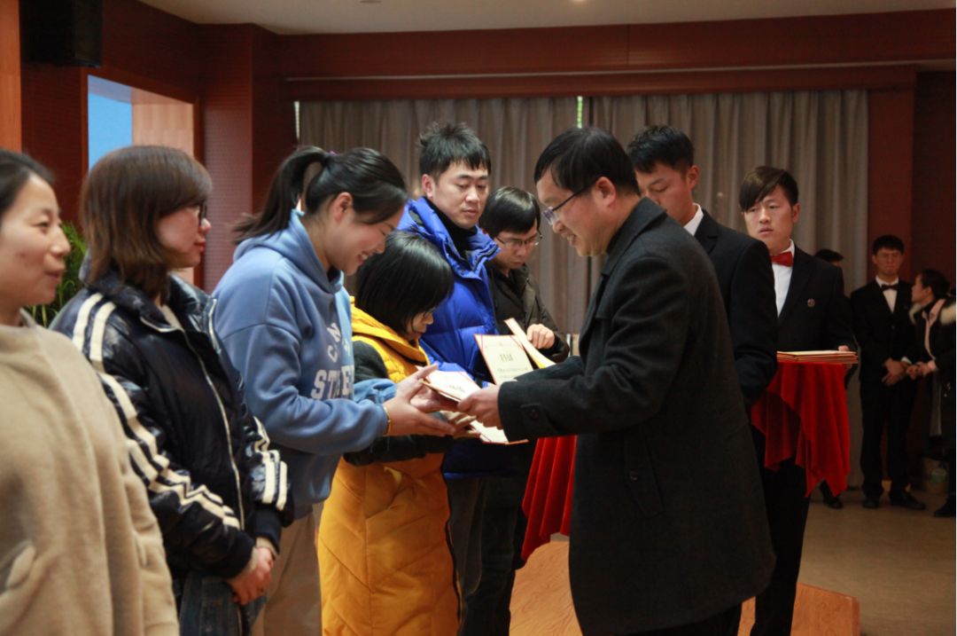 教师专业发展总结报告_教师专业发展工作总结_教师专业发展总结个人总结