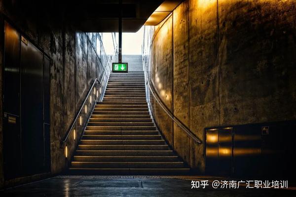 消防应急照明灯响怎么办_消防灯应急灯一直响_消防应急灯具一直响是什么意思